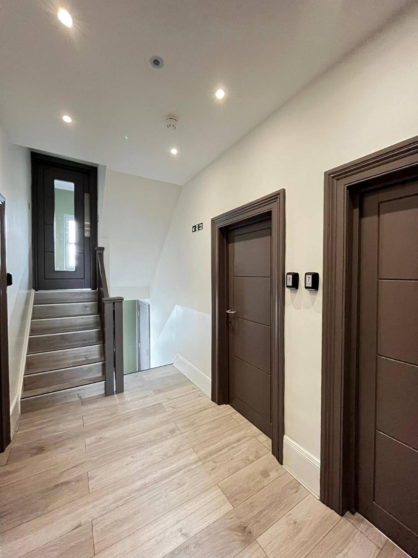 Apt 08 Beachside Beauty Central Studio Steps From Cafes Brighton Exterior photo